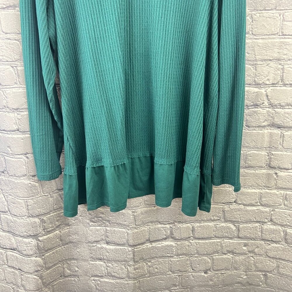 Dressbarn Womens Size 3X Teal Ribbed Long Sleeve V-Neck Ruffle Hem Top - Picture 3 of 8